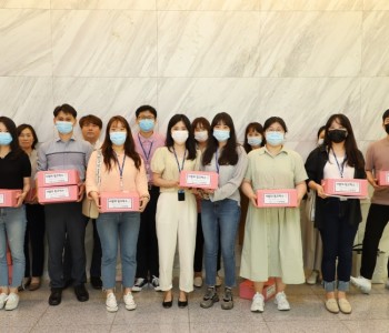 취약계층 여성청소년을 위한 “사랑의 핑크박스” 이미지