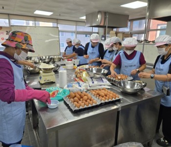 8개 읍 ·면 거점캠프 제빵봉사(9.26) 이미지