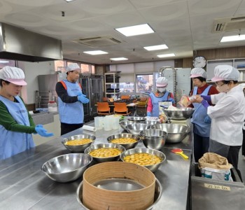 8개 읍 ·면 거점캠프 제빵봉사(10.24) 이미지